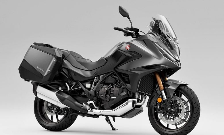 Honda NT1100 2026: Sensasi Touring dengan Suspensi Cerdas!