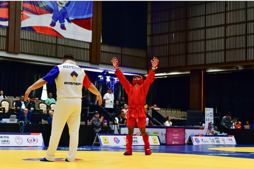 Handezka Vaktorias Sambo: Medali Perunggu Pertama Indonesia di Kejuaraan Dunia!